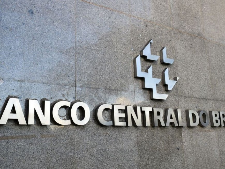 Receita Federal e Banco Central são autorizados a realizar concursos