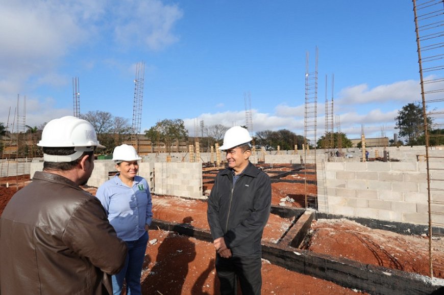 Prefeito Vistoria Obra Emblemática que Vai Transformar a Saúde de Dourados