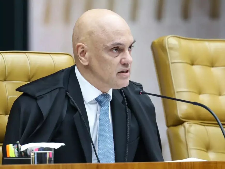 Moraes suspende visitas de Flávio a Bolsonaro na prisão domiciliar