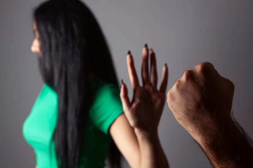 Violência contra mulheres: filhos são mais agressores que namorados em MS
