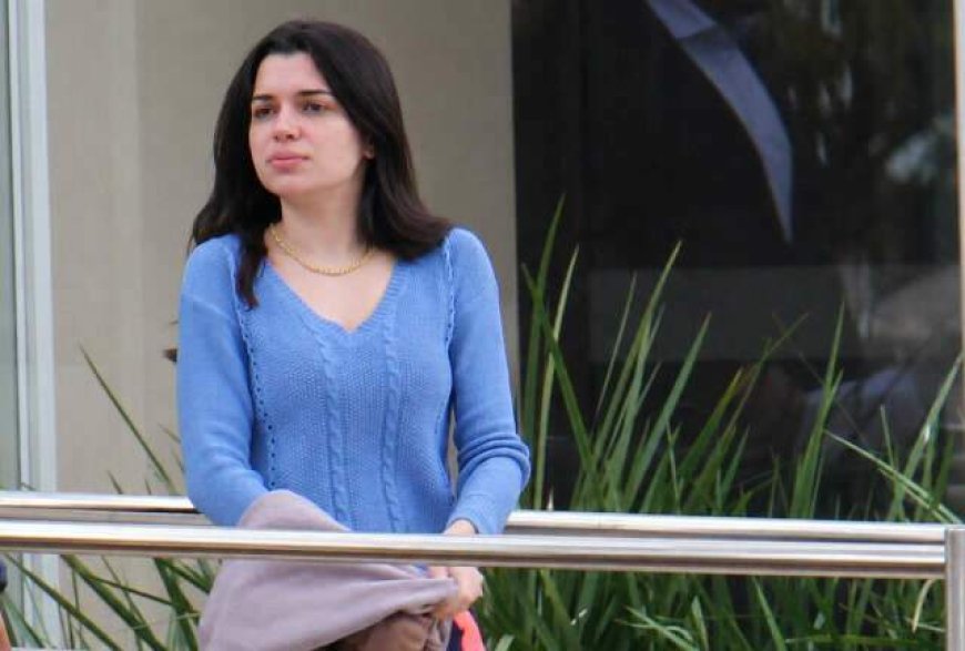 Médica Completa Uma Semana Presa